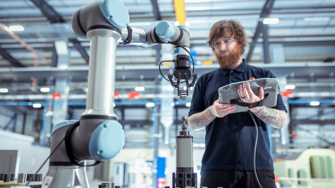 New robotic control software avoids jamming their joints